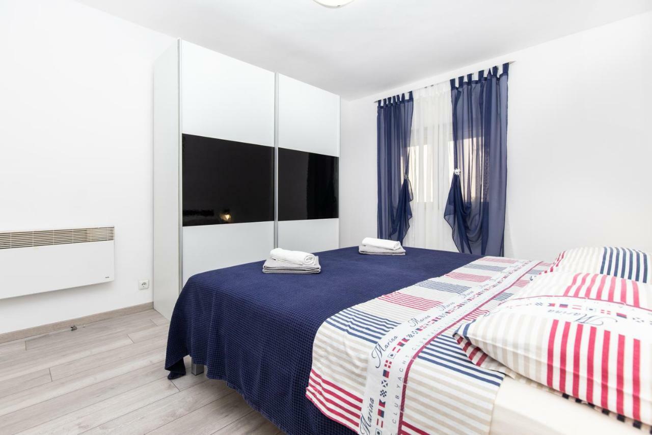 Апартаменты Apartman Topic Каштела Экстерьер фото